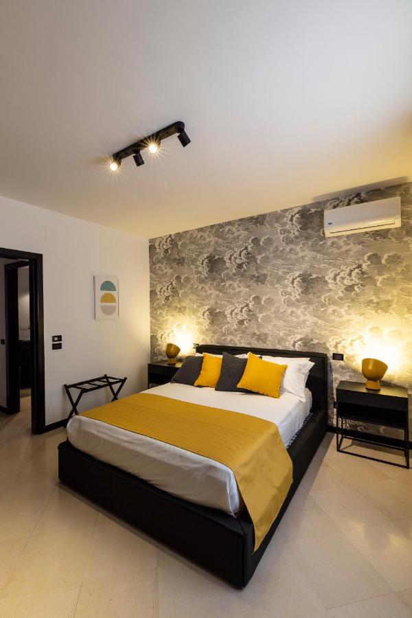 Laus App. 1 - Art & Design Nel Cuore Di Bari - Via Dante Alighieri Buitenkant foto